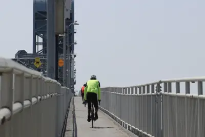 Bicyclists keep getting hurt riding into mystery string on Marine Parkway Bridge