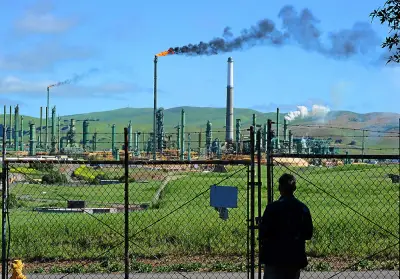 Walters: Newsom’s climate warrior image is backsliding, environmental groups say