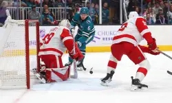 Sharks lose in shootout, but Dickinson has a weekend he’ll remember forever