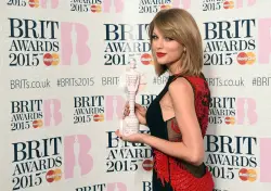 Taylor Swift eyes new London home as she tires of Trump battles: report