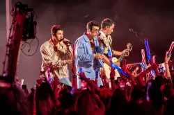 Extra Extra: You never know who's looking at your resume at a Jonas Brothers concert