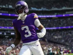 NFL insider lists several ‘long-term’ targets for Patriots at trade deadline