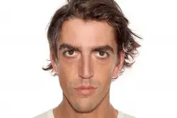 Why the internet fell for a Chinatown passport photographer