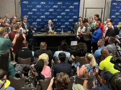 At UNC football media day, Bill Belichick touches on the transition to college, ‘Carolina players,’ and, yes, fullbacks