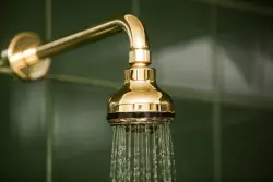 Early Addition: The problem with morning showers vs. evening showers
